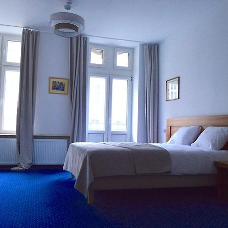 Apartamenty Next To Galeria Катовице Экстерьер фото