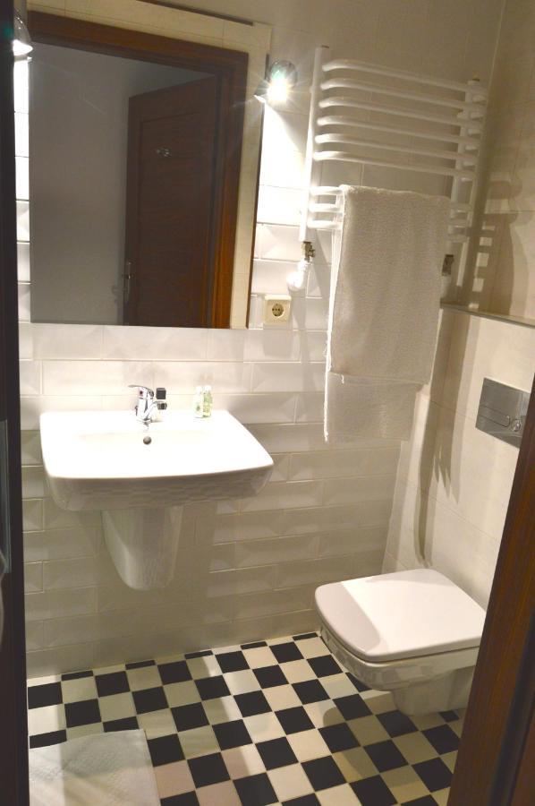 Apartamenty Next To Galeria Катовице Экстерьер фото