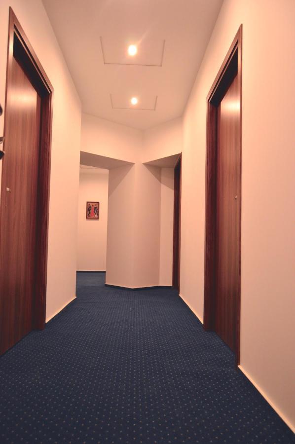 Apartamenty Next To Galeria Катовице Экстерьер фото