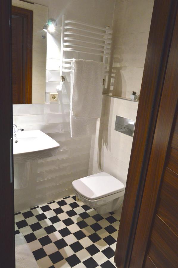 Apartamenty Next To Galeria Катовице Экстерьер фото